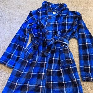 Blue plaid boys robe fuzzy